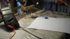 Проверка высоковольтного конденсатора из микроволновки от моего давнего  "друга" (незаурядный метод