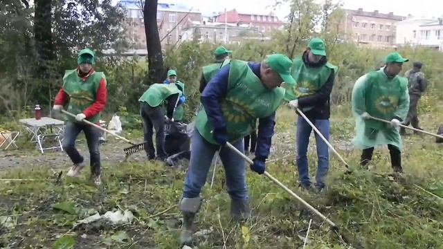 Глеб Фетисов очистил Томск от мусора смотреть онлайн