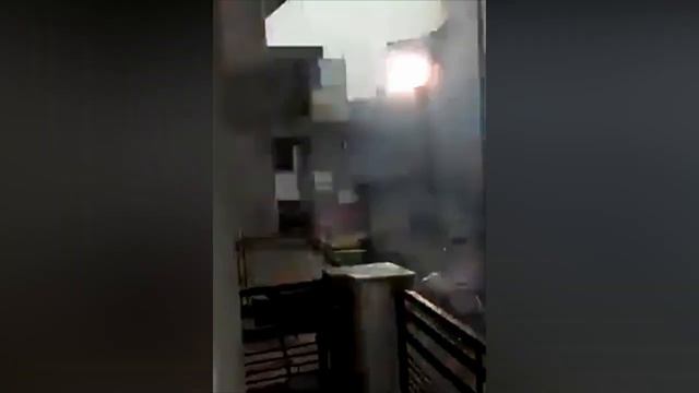 Мощное короткое замыкание на линии электропередачи смотреть онлайн