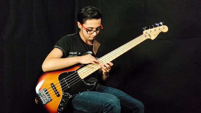 THE CRANBERRIES - ODE TO MY FAMILY / TAPPING BASS SOLO смотреть онлайн