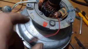 Есть ли медь в пылесосе? Разобрал пылесос 90х годов.