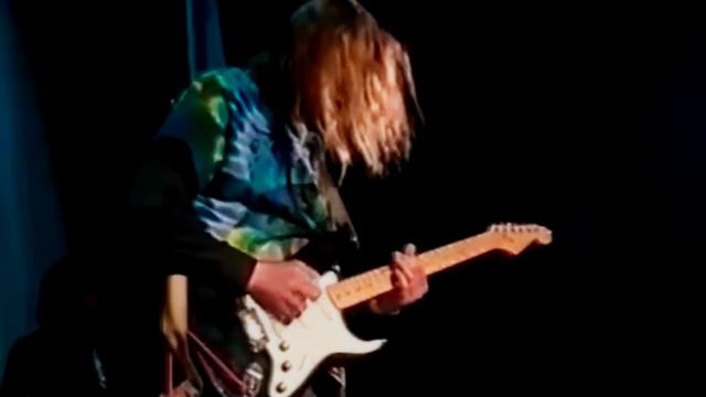 ЕГОР ЛЕТОВ ИМПРОВИЗИРУЕТ НА ГИТАРЕ смотреть онлайн