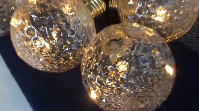 Электрогирлянда РЕЛЬЕФНЫЕ ШАРИКИ на чёрном шнуре, прозрачные, 10 ламп, 30 WW LED, 2.7+3 м 480240 смотреть онлайн