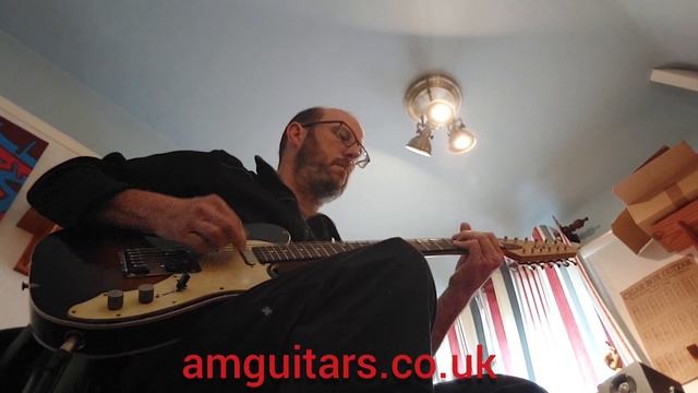 Funky jam whilst testing AM guitars T12 12 string electric. смотреть онлайн