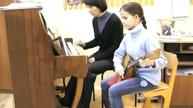 Урок по балалайке в музыкальной школе-1, 04.13 смотреть онлайн
