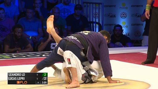LEANDRO LO VS LUCAS LEPRI - SEASON 4 PREMIÉRE - LIGHTWEIGHT GRAND PRIX - RIO DE JANEIRO - BRAZIL смотреть онлайн