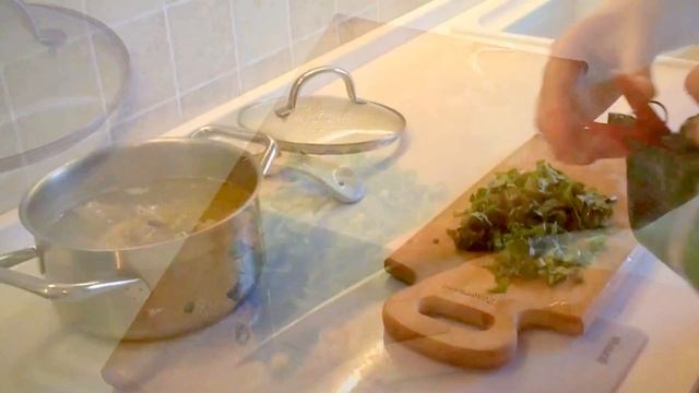 Зелёный борщ со щавелем / Зелений борщ смотреть онлайн