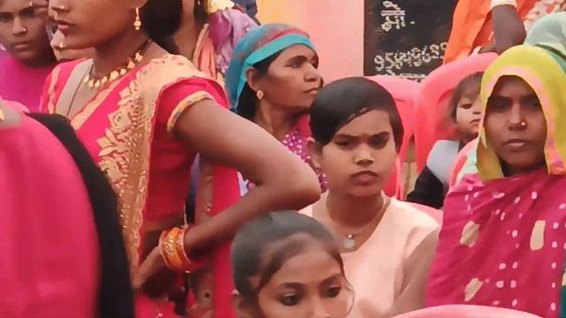 देसी गोरी लड़कियों का बैंजो बैंड बाजा डांस banjo band Baja dance Rewa shidhi смотреть онлайн