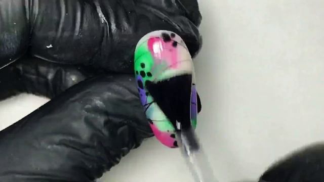 Яркая и необычная абстракция! МК с модным, стильным и очень простым дизайном ногтей смотреть онлайн