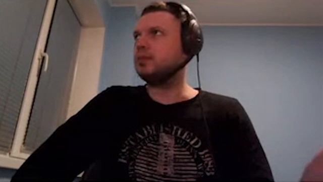 Что будешь делать, если тебе в окно залетит ШМЕЛЬ? смотреть онлайн