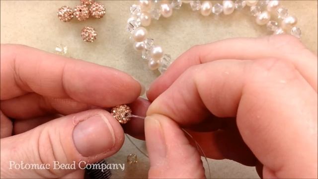 How to Make a 2 Strand Crossing Stretch Bracelet смотреть онлайн
