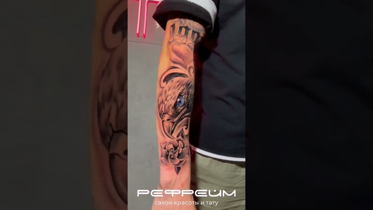 Мужская тату в чб реализме | Орёл смотреть онлайн