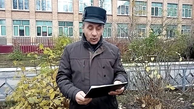 Стихотворение В.Т. Чисталёва "Гӧрысь" ("Пахарь") читает Сабир Раджабов. смотреть онлайн