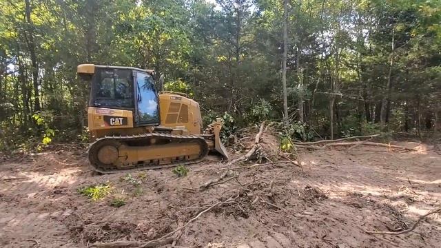 Play time with the dozer. D4 cat bull dozer. смотреть онлайн