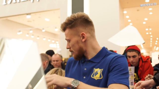 Иван Новосельцев в ТЦ "Мега" смотреть онлайн
