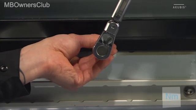Installing The Hardtop On A Mercedes-Benz X-Class (W470): The Detailed Guide