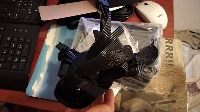 Распаковка блока питания FSP HYPER 80+ 550W смотреть онлайн