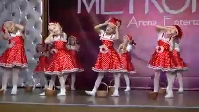танец "Оладушки для любимой бабушки" Метрополис смотреть онлайн