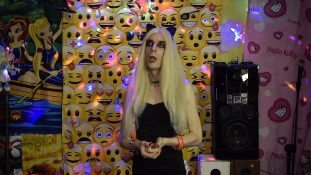 Блог Блондинки с Тейлор Фантазией (Как создавалась книга Молот Ведьм 26 февраля 2022)