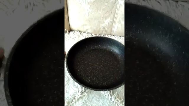 Видеообзор на товар из магазина SULPAK СКОВОРОДА ВОК BALLARINI CORTINA GRANITIUM 28 СМ 9H06 0 смотреть онлайн