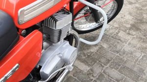 Работа мотора Ява 638.5, звук выхлопа!