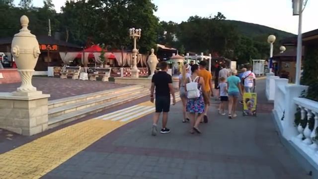 Кабардинка. Море, пляж, набережная, цены. Самый честный обзор. (Папа Может) смотреть онлайн