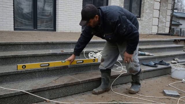 Гранитные ступени 3см . Крыльцо , сработали как надо . Мостовая Ру . смотреть онлайн