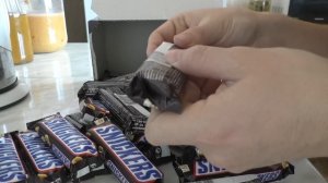 КУПИЛ КОРОБКУ СНИКЕРСОВ (Snickers)