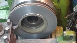 Разве так можно точить тормозные диски???