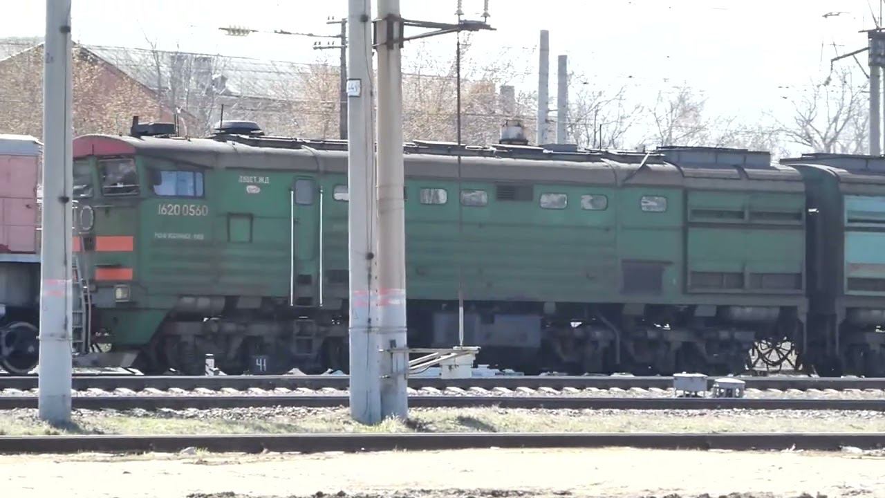 ТЭМ18ДМ-368, 2ТЭ10МК-3028 и 2ТЭ10МК-0715 смотреть онлайн