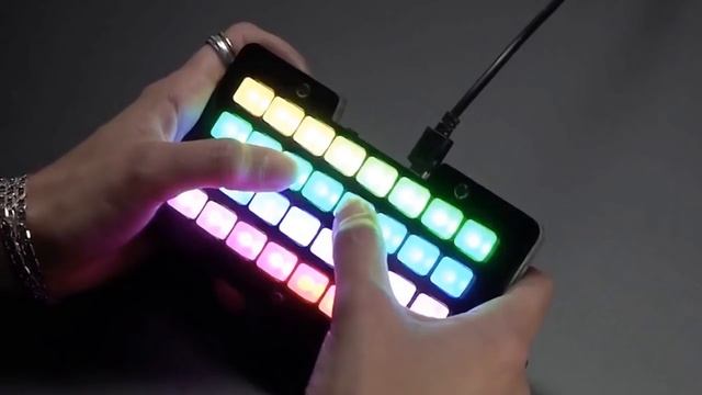 Python on hardware! 03 @adafruit #adafruit #circuitpython #micropython #python смотреть онлайн