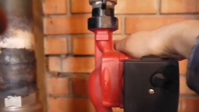 Врезка циркуляционного насоса в самотёчную систему. смотреть онлайн