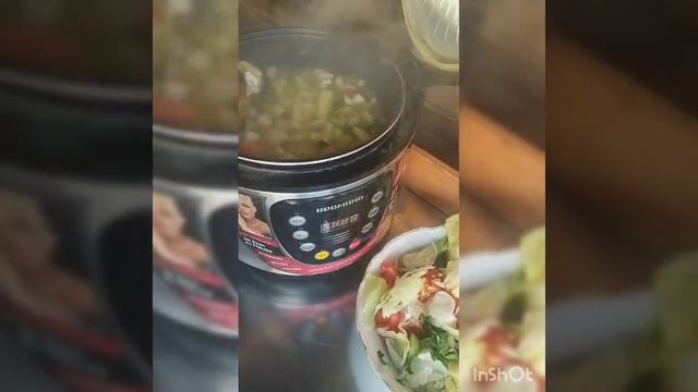 Ну очень вкусный суп пюре овощной.Овощной салат на гриле. Готовка на даче. смотреть онлайн