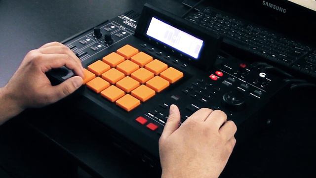 Making a Smooth Boom Bap Beat With Jazz Samples (MPC 2500 + JJOSXL) смотреть онлайн