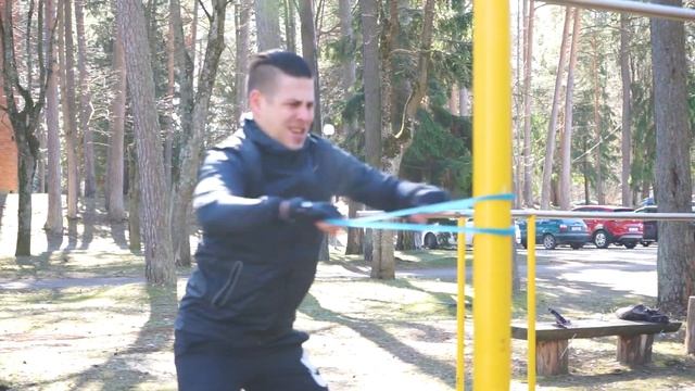 Качаем плечи на улице смотреть онлайн