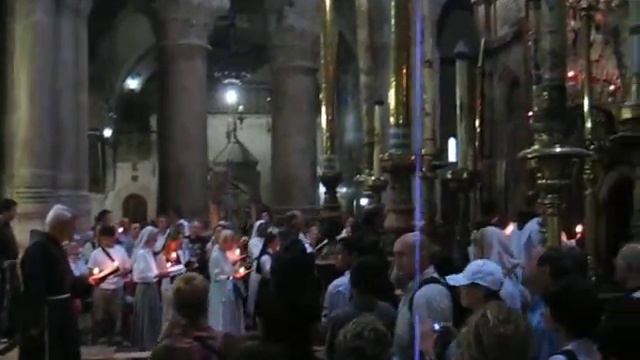 Inside the Church of Holy Sepulchre, Jerusalem смотреть онлайн