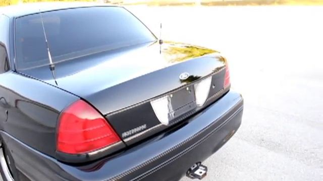 2000 Ford Crown Victoria P71 Police Interceptor смотреть онлайн