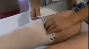 как одевать компрессионные чулки лежа