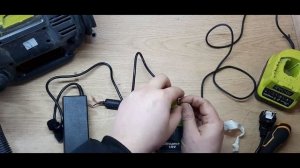 Включаем аккумуляторный воздуходув от розетки