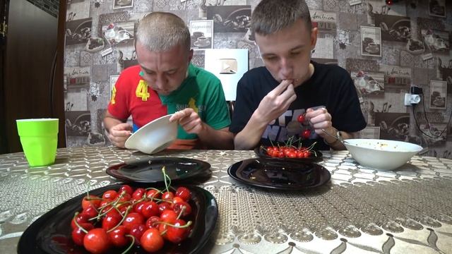 ДОНЕР СУП ЧЕРЕШНЯ КТО ПЕРВЫЙ БЫСТРЕЕ СЪЕСТ. СЕРЕБРЯНАЯ КНОПКА ЮТУБА