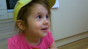 Ева и мама играют в магазин МОРОЖЕНОГО для ДЕТЕЙ & Eva Pretend play selling plastic ice cream