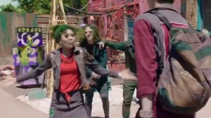 ДИСНЕЙ ЗОМБИ.ПЕСНЯ ЛУЧШИЙ ГОД (РУССКАЯ ОЗВУЧКА)