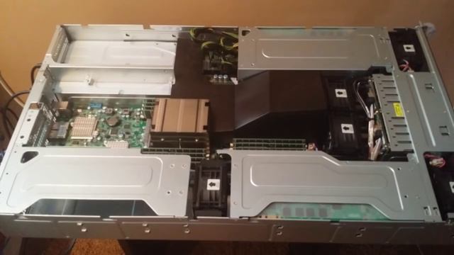 Supermicro 2028GR-TRT Quad GPU going full noisy смотреть онлайн