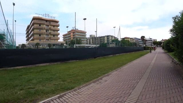 Обзорная экскурсия по Bibione. Итальянский морской курорт Бибионе. смотреть онлайн