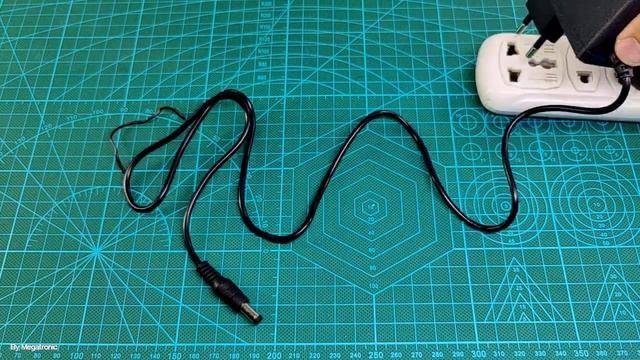 ADP9V-D50S4 | DC 9V 1A Power Supply Adapter for Arduino camera смотреть онлайн