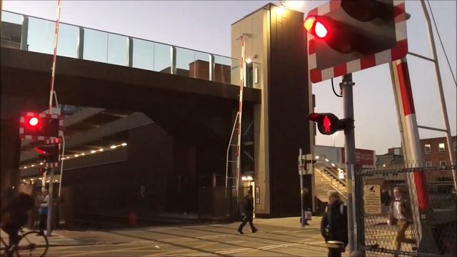 Level Crossings, life savers not time wasters смотреть онлайн