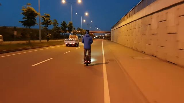 TRABZON YILDIZLI AKŞAM- KİNGSONG KS16X ELEKTRİKLİ TEKTEKER SCOOTER смотреть онлайн