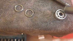 КАК СНЯТЬ/ЗАМЕНИТЬ ПРОМЫШЛЕННЫЙ ПОДШИПНИК ИЗ ВТУЛКИ ВЕЛОСИПЕДА