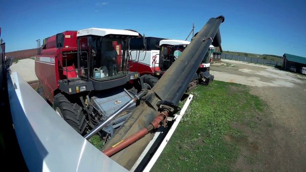 VECTOR 410. Начало подготовки комбайнов!!