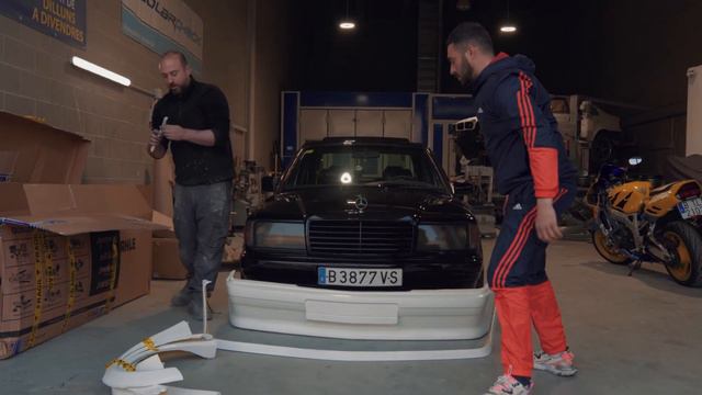 Bodykit evo1 para él mercedes 190e смотреть онлайн